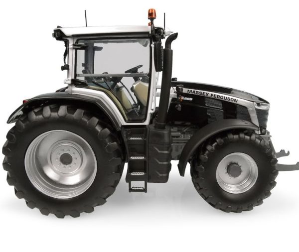 MF 8S.285 – Black Edition | 1:32 Scale Model